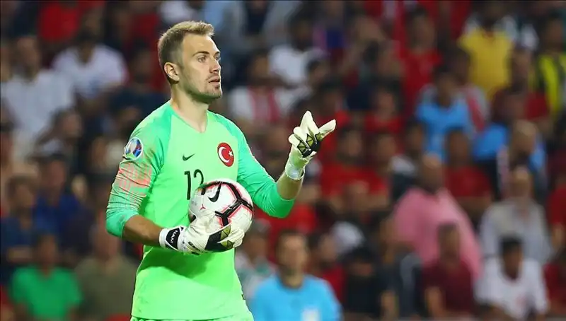 Milli Kaleci Mert Günok’tan Futbolu Bırakma Açıklaması: Hedefi ne?