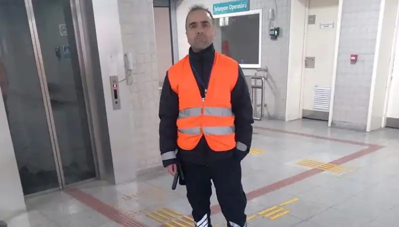 Turneye Çıkan Genç, Trendeki Uyarıyı Fatal Bir Anlayışla Yanıtladı