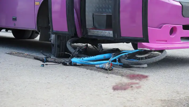 Bisiklet Sürerken Hayatını Kaybeden Çocuk, Aileyi Yasa Boğdu