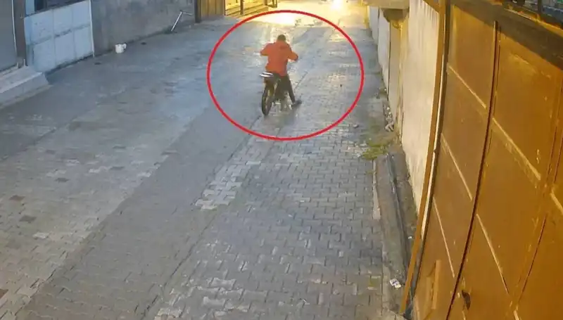 Hırsız Motosiklet Çaldı, Fakat Servis Yolu Açıkta Kaldı!