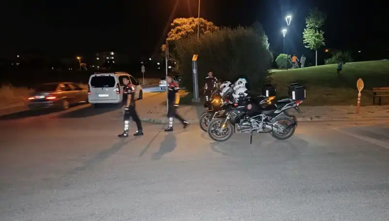 Parkta Çıkan Kavga Bıçaklama ile Sonuçlandı: 14 Yaşındaki Çocuğun Durumu Ciddi