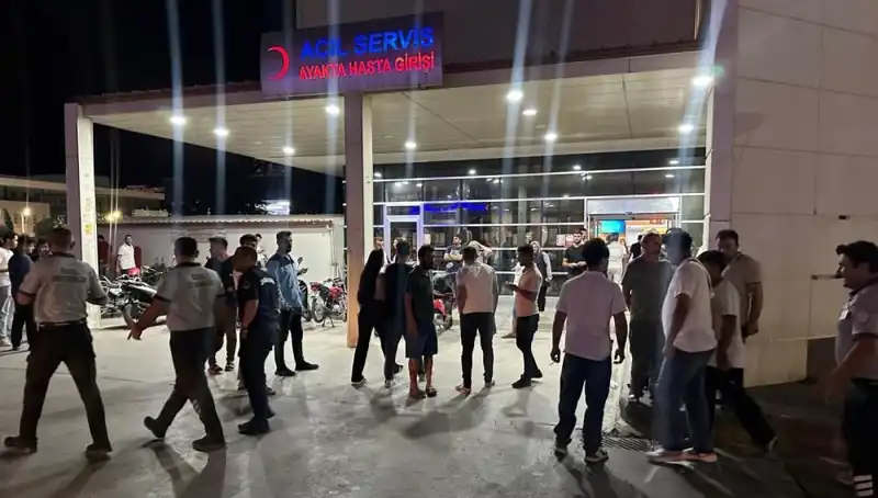 Acil Servis Önünde Gerilim: Tekme Tokat Kavga Hemşireleri Şaşırttı