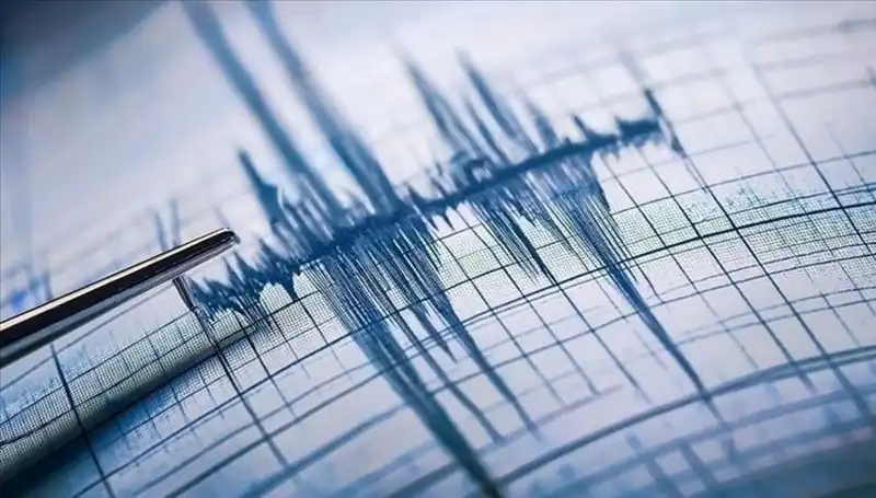 Ege Denizi'nde Beklenmeyen 3.0 Büyüklüğündeki Deprem Fırtınası