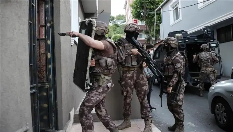 İstanbul’da DAEŞ’e Yönelik Şok Operasyon: 20 Kişi Gözaltında