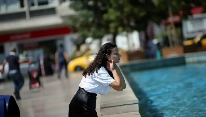 Cizre'de Sıcak Hava Rekoru: 49.1 Dereceyi Gördü!
