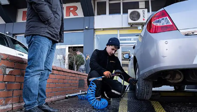 Hatalı Lastik Basıncı Kazalara Davetiye Çıkartıyor: Dikkat Edilmesi Gerekenler