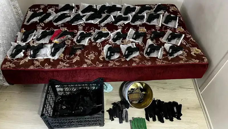 Gaziantep’te Şok Edici Operasyon: 45 Silah ve El Bombası Ele Geçirildi!