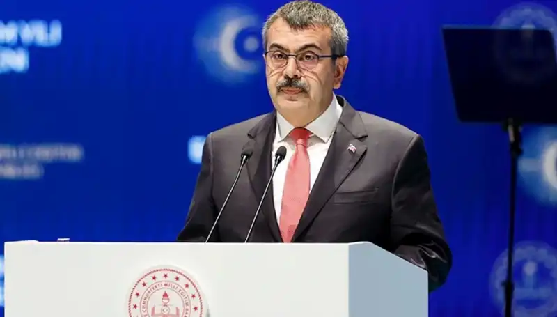 : "Bakan Tekin, 23 Nisan Ulusal Egemenlik Bayramı'nı Kutladı"