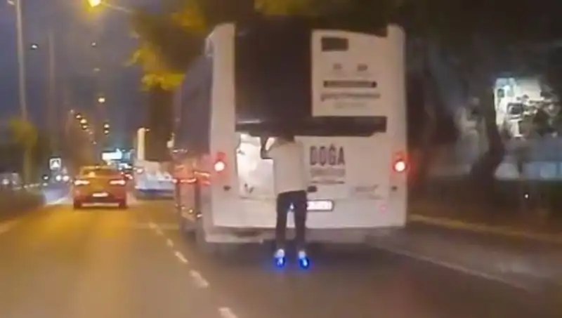 Patenle Trafikte Tehlikeli Yolculuk: Gençlerin Yeni Trendine Dikkat
