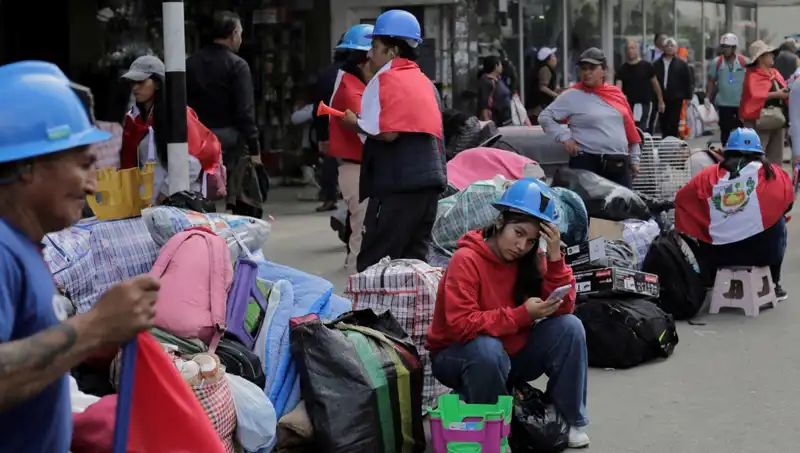 Peru'da Madenciler Sokaklarda: Grev ve Protestoların Sebepleri