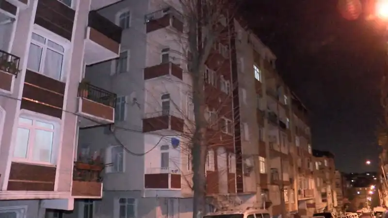 Altı Katlı Bina Sarsıldı: Kolonlardan Gelen Sesler Panik Yarattı