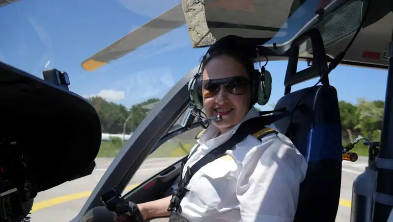 Türkiye'nin Tek Kadın Ambulans Helikopter Pilotundan Cesur Hikaye