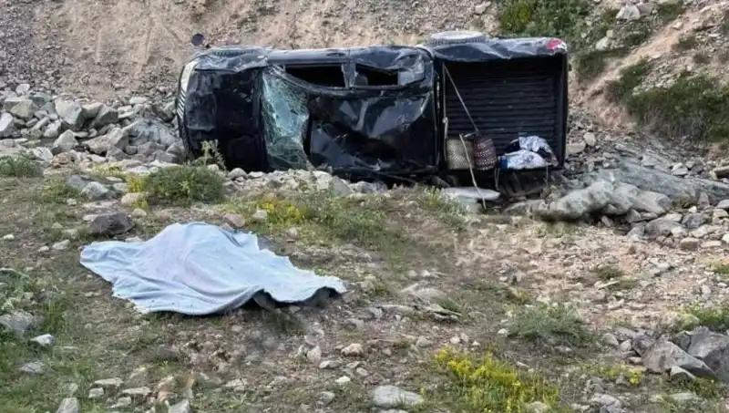 Gümüşhane’de Korkunç Kaza: Bir Hayat Kaybedildi, Beş Kişi Yaralandı