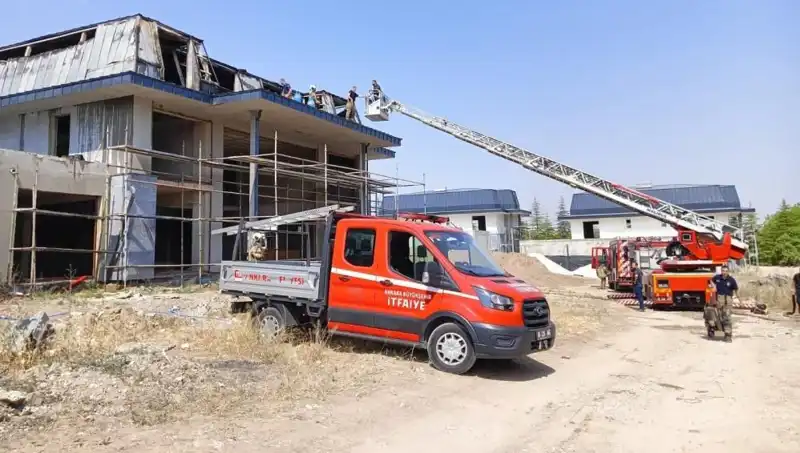 Ankara Gölbaşı'nda Villalara Sıçrayan Yangın Emlak Pazarını Sarstı