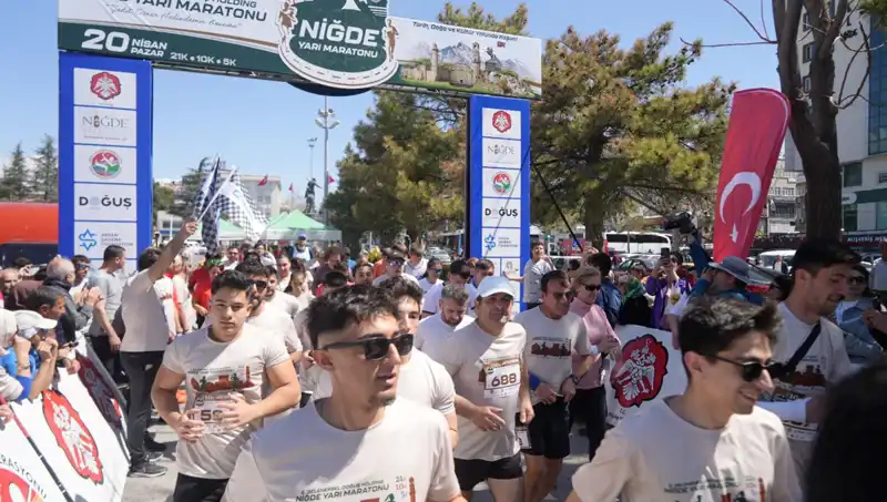 Doğuş Holding Niğde Yarı Maratonu'nda 518 Sporcu Bir Araya Geldi!
