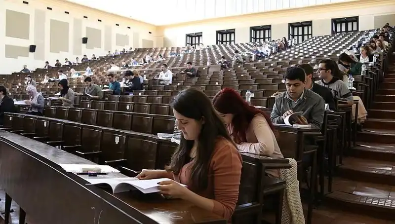 Üniversite Kayıtları İçin Son Gün: Fırsatları Kaçırmayın!