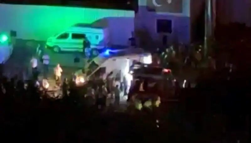 Genç Şoför Tırda Hayatına Son Verdi: Nedenler ve Sonuçlar