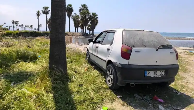 Arabasında Başından Vurulmuş Halde Bulunan Adamın Sırrı Derinleşiyor