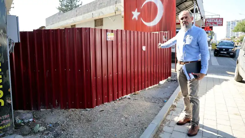 Tapulu Arazim Dedi, Caddeyi Kapattı: İsyan ve Protesto Bir Arada