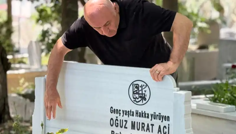 Aci Ailesinin Hüzünlü Babalar Günü: Unutulmaz Anılar ve Duygular