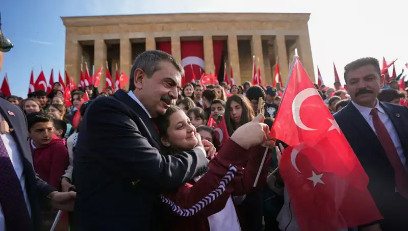 Çocukların Hayalleri Anıtkabir'de Gerçekleşti: Bakan Tekin ile Buluşma