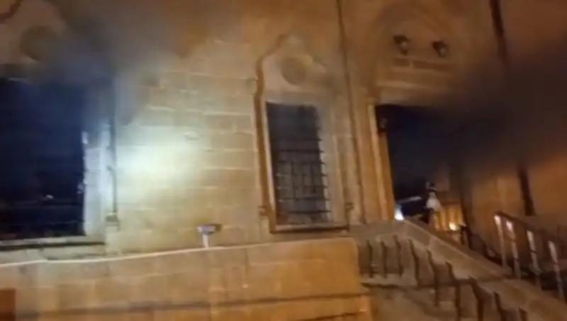 Mardin'de Cami Yangını: Yangının Nedeni ve Sonrası Detaylı İnceleme
