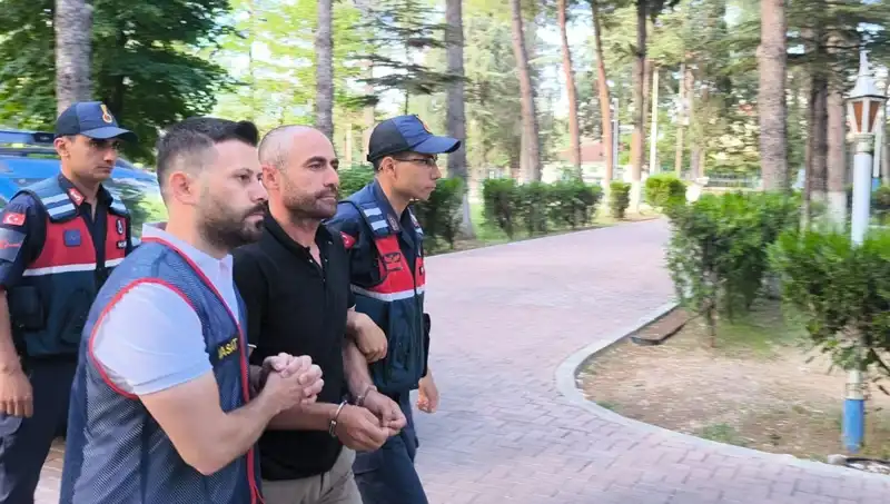140 Kez Hırsızlık Yapan Çeteye Operasyon: 4 Şüpheli Yakalandı!