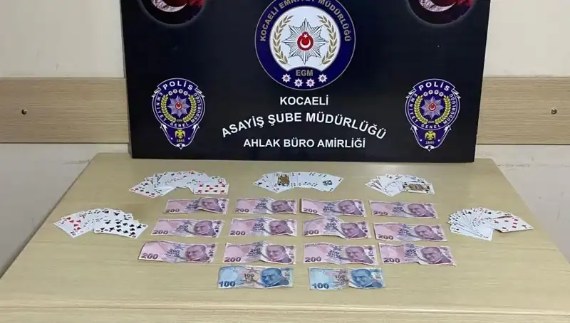 Kocaeli'de Kumar Baskını: 10 Kahvehane Operasyonda Gün Yüzüne Çıkan Gözaltılar